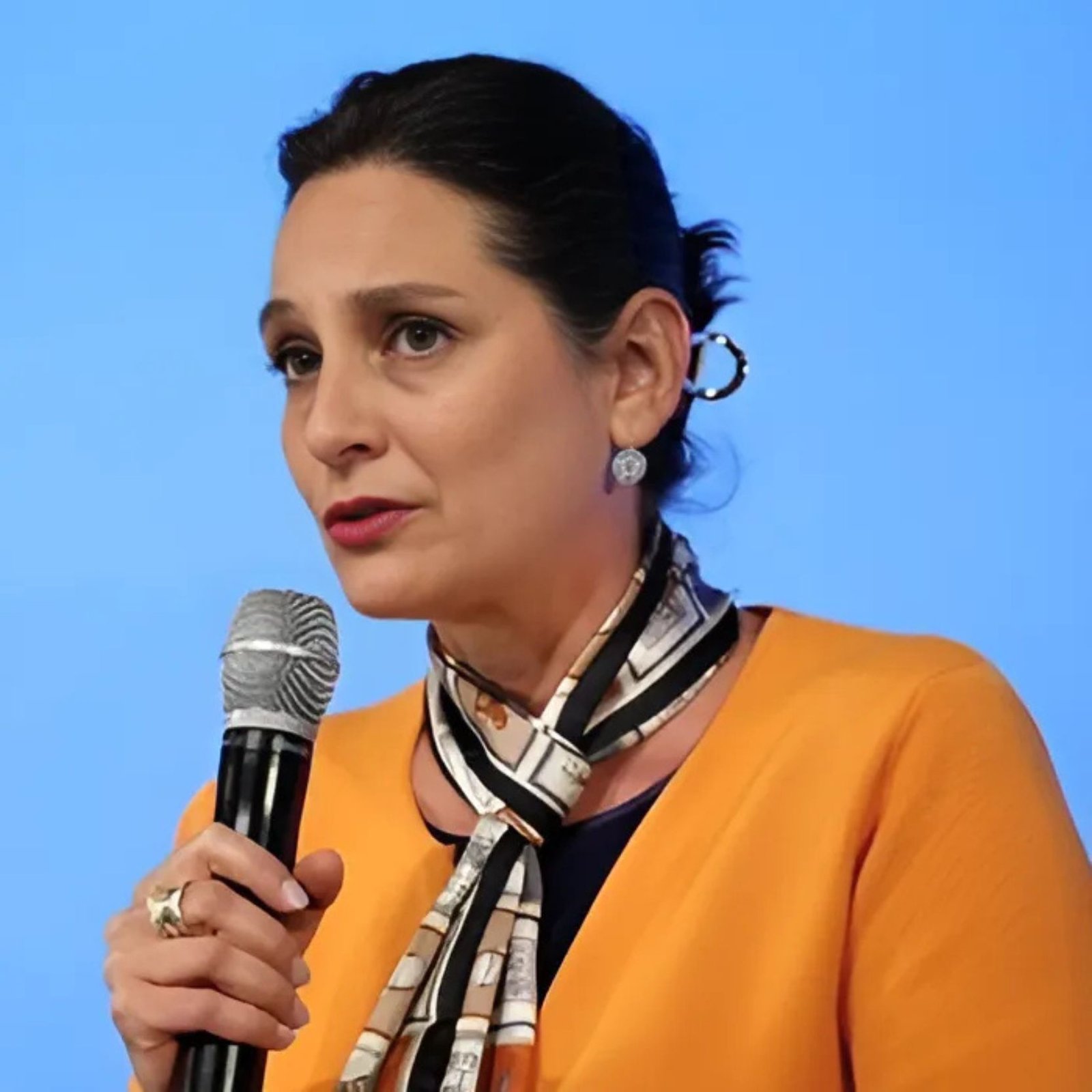 Home veronica manfredi 3